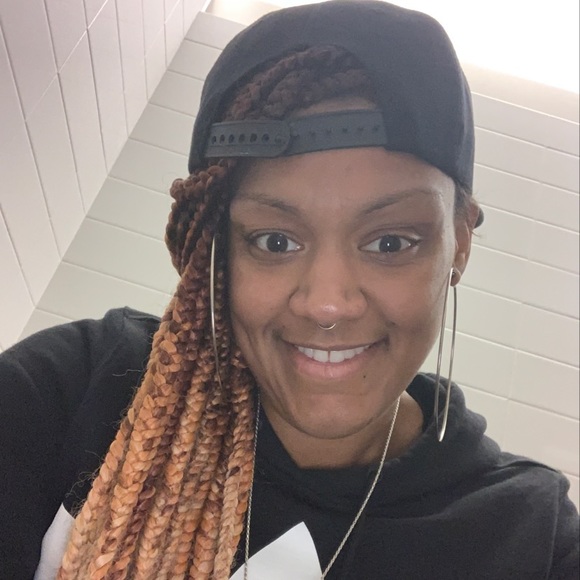 Meet your Posher, Dikeeshea - Picture 3 of 5